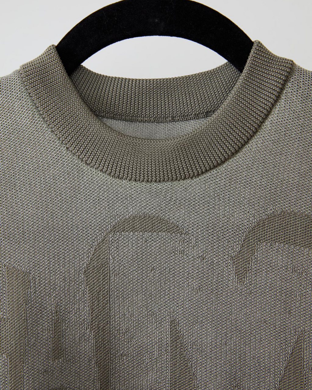 Thermochromic Pullover